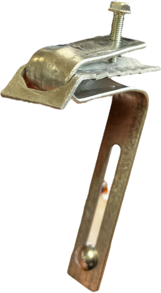 Pince réglable pour gouttière